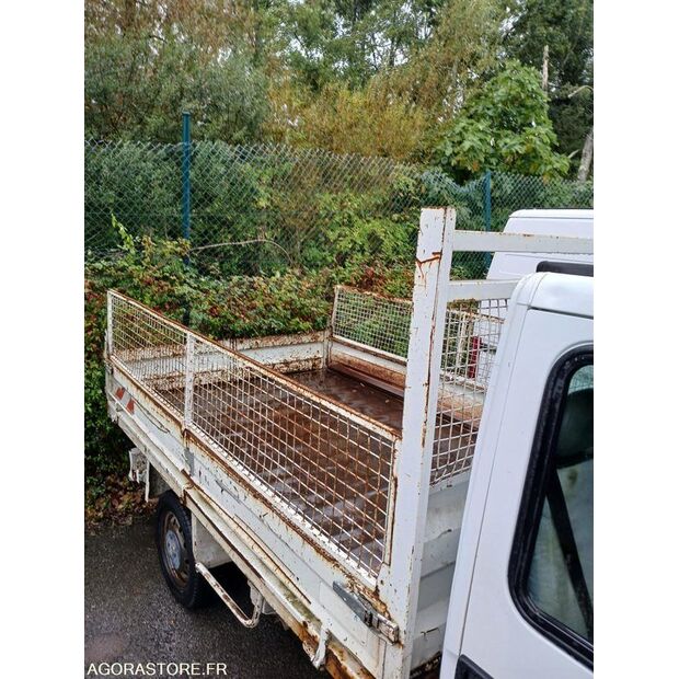 2005 Renault Master-48203770