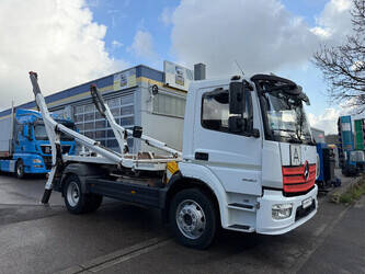 2016-mercedes-benz-atego-1530-1434415-48205908