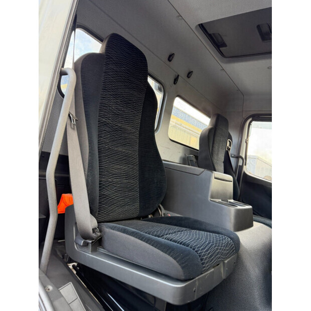 2016 مرسيدس بنز Atego 1530-48205930