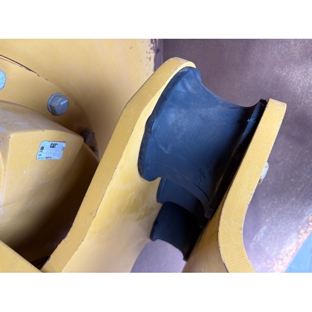 2017 Caterpillar CS56B-48206742
