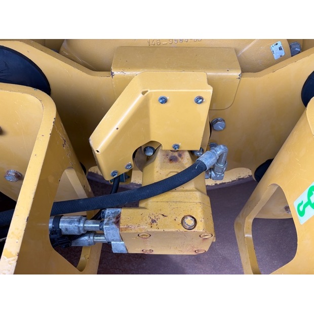 2017 Caterpillar CS56B-48206743