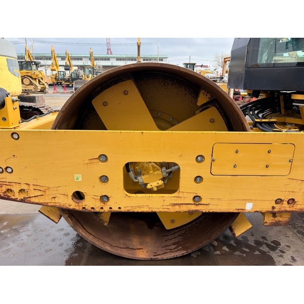2017 Caterpillar CS56B-48206747