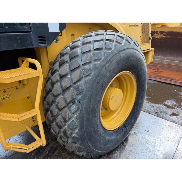 2017 Caterpillar CS56B-48206751