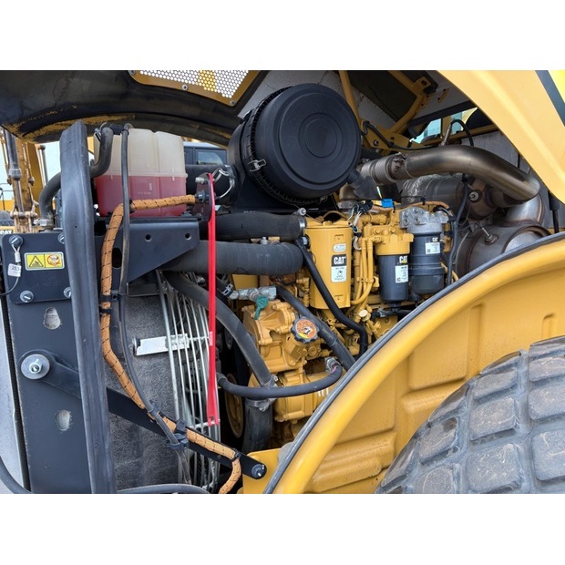 2017 Caterpillar CS56B-48206754
