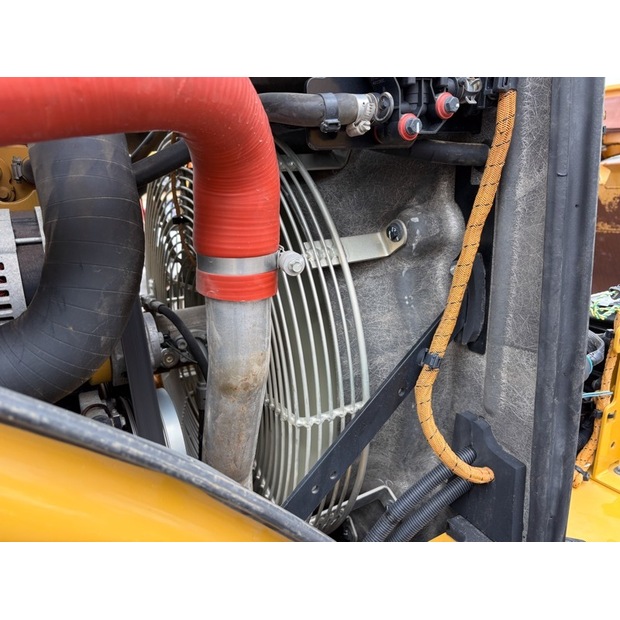 2017 Caterpillar CS56B-48206759