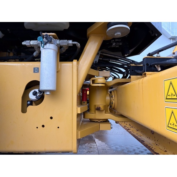 2017 Caterpillar CS56B-48206782