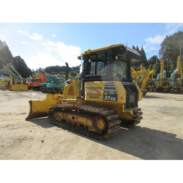 2016 Komatsu D37PX-23-48206905