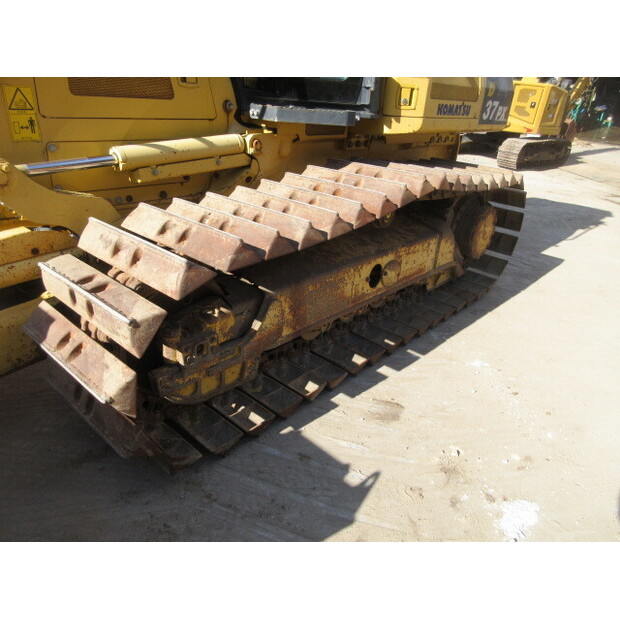 2016 Komatsu D37PX-23-48206913