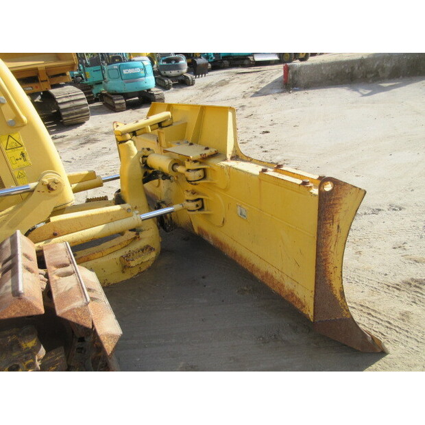2016 Komatsu D37PX-23-48206915