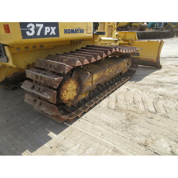 2016 Komatsu D37PX-23-48206921