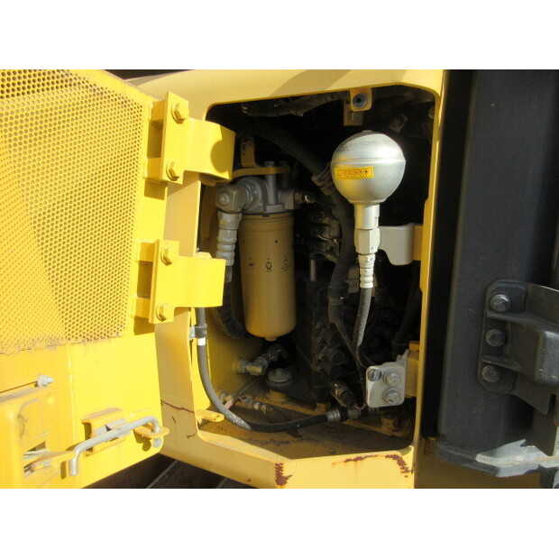 2016 Komatsu D37PX-23-48206924