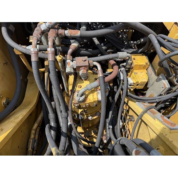 2005 Caterpillar M325C-48207018
