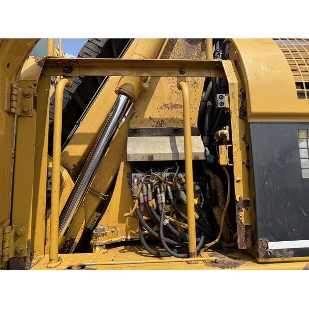 2005 Caterpillar M325C-48207028