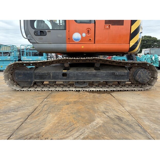 2001 هيتاشى ZX225USR-48207413