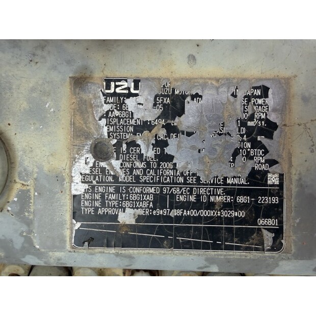 2001 هيتاشى ZX225USR-48207426