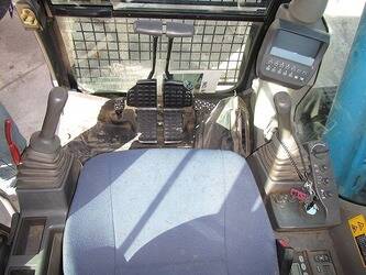 2012-hitachi-zx225usre-3-48207471