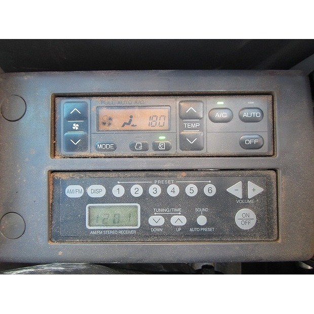 2012 هيتاشى ZX225USRE-3-48207477