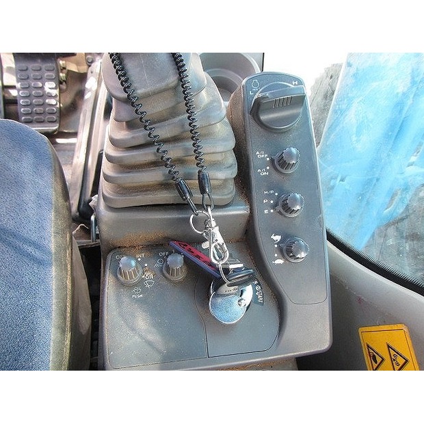 2012 هيتاشى ZX225USRE-3-48207478