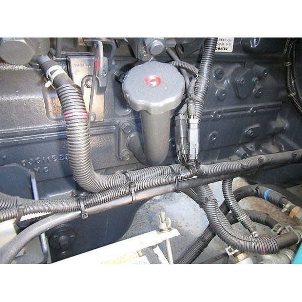 2012 هيتاشى ZX225USRE-3-48207490