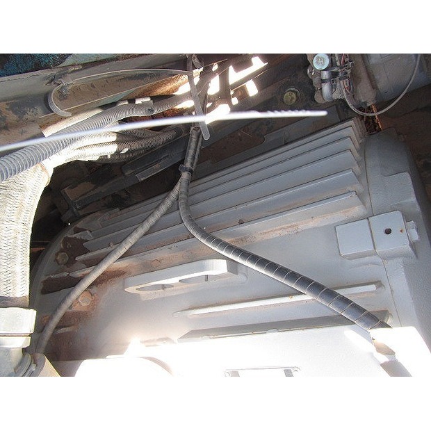 2012 هيتاشى ZX225USRE-3-48207494