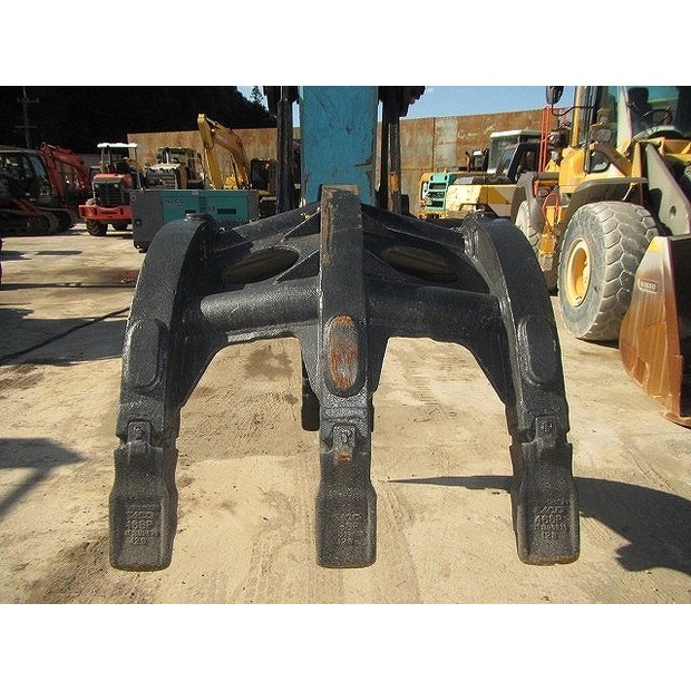 2012 هيتاشى ZX225USRE-3-48207651