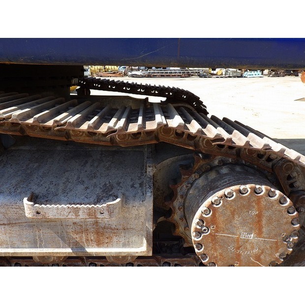2018 Komatsu HB335-3-48207918