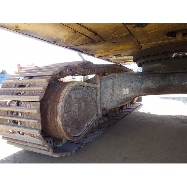2018 Komatsu HB335-3-48207927