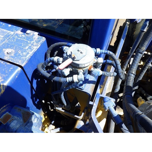 2018 Komatsu HB335-3-48207949