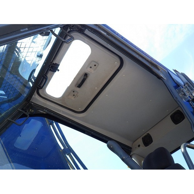 2018 Komatsu HB335-3-48207951