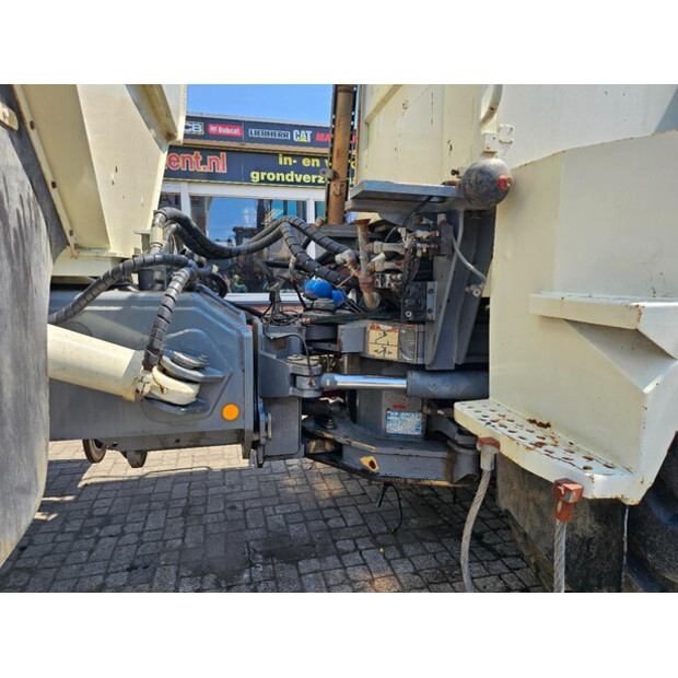 2000 تيريكس TA30-48208029