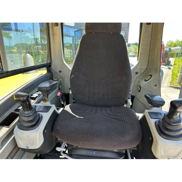 2013 Neuson 6003-48209320