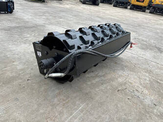 2025-giyi-gy-cw70-48210682