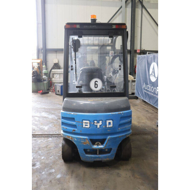 2015 BYD ECB25C-48210799