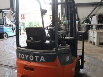 2011-toyota-7fbest15-1468634-48210989