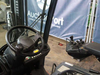 2016-toyota-8fbe18t-1468635-48211048