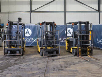 2015-komatsu-fb15m-12-48211121