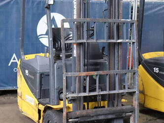 2015-komatsu-fb15m-12-48211125