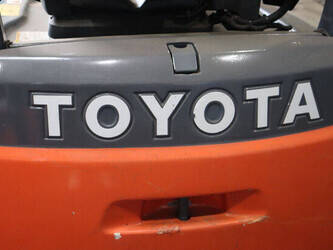 2017-toyota-8fbe15t-1468639-48211189