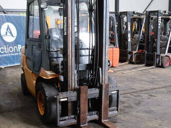 2007-toyota-02-7fgjf35-1468641-48211243