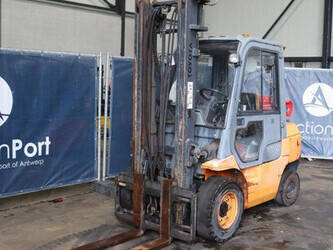 2007-toyota-02-7fgjf35-1468641-48211245