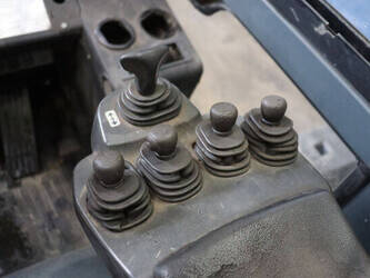 2007-toyota-02-7fgjf35-1468641-48211261