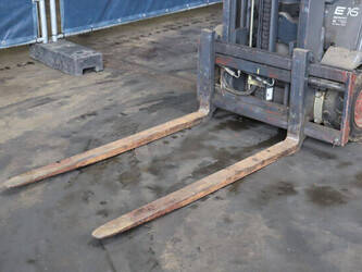 2008-linde-e16c-01-48211342