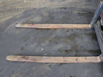 2008-linde-e16c-01-48211343