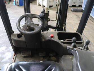 2008-linde-e16c-01-48211348