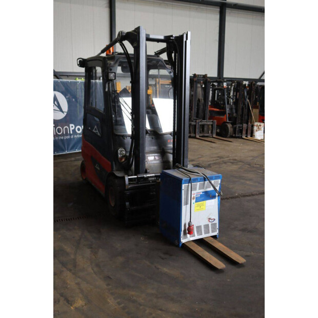 2017 Linde E25L-01-48211434