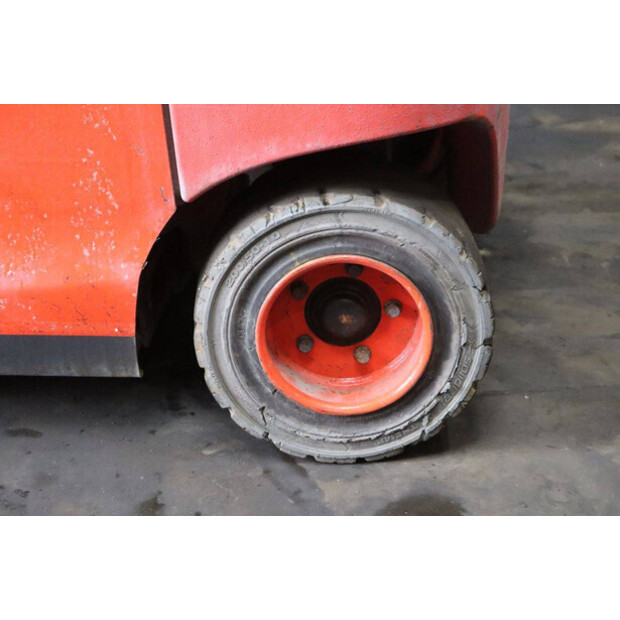 2017 Linde E25L-01-48211444