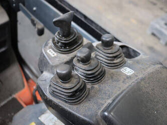 2008-toyota-7fbef15-1468649-48211516