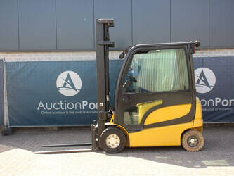 2011-yale-erp25vl-1468677-48212372