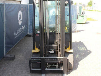 2011-yale-erp25vl-1468677-48212377