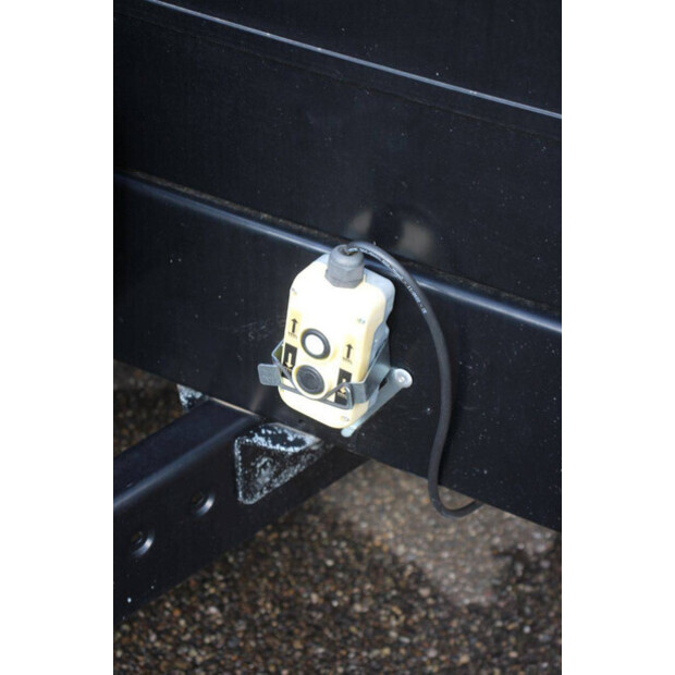 BW Trailers 02T-48213242